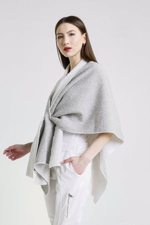 TINA Stephens Italy/Tees By Tina - Ellen Merino/Cashmere Reversible Wrap with Loop (W303): 419 Navy/Cornflower / One Size